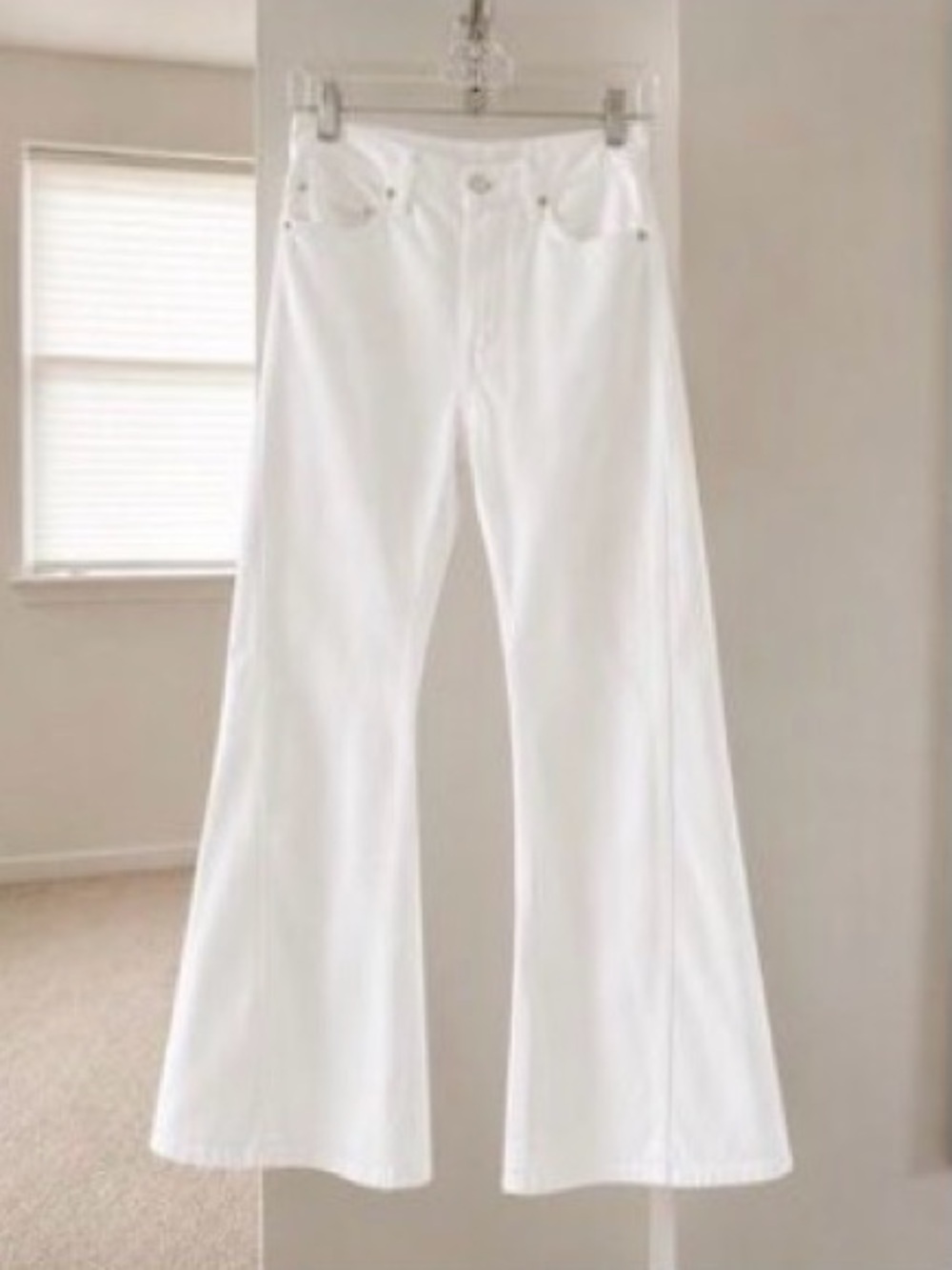 MOTHER Snacks The COOLEST EVER White Twist Flare Jeans 26 NWT $300!! - Picture 5 of 5